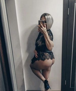 Мила могу приехать — эротические фото